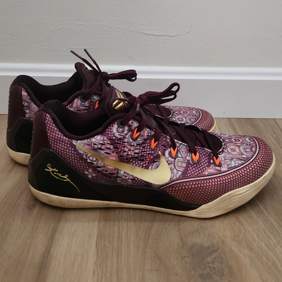 nike kobe 12 womens orange